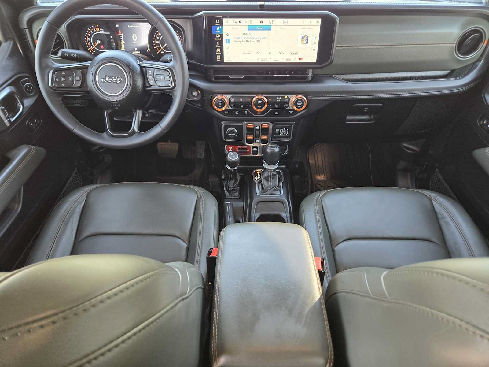 Used 2025 Jeep Gladiator Mojave w/ Convenience Group AWD/4WD image 26
