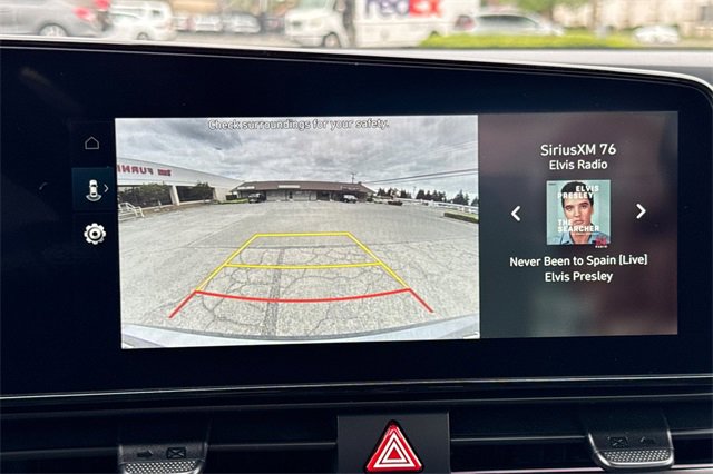 New 2025 Hyundai Elantra SEL image 19