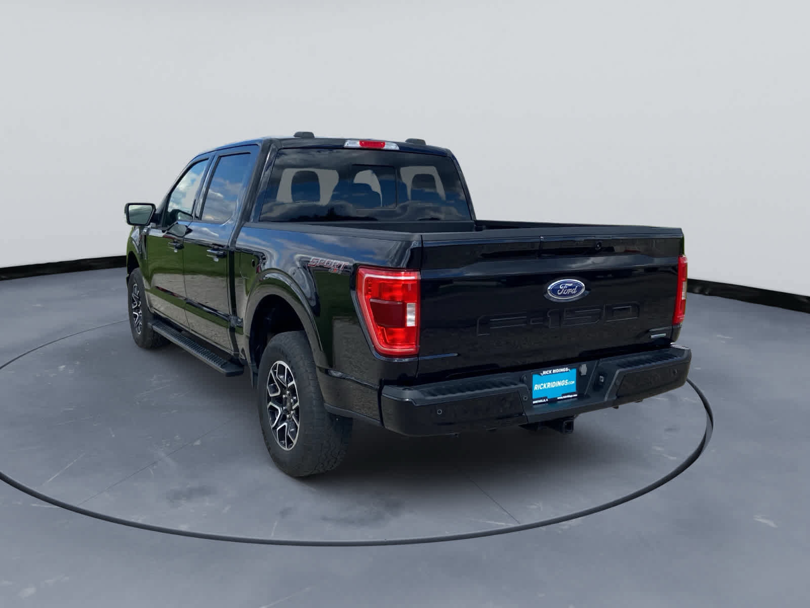 Used 2023 Ford F150 XLT w/ Equipment Group 302A High AWD/4WD image 9