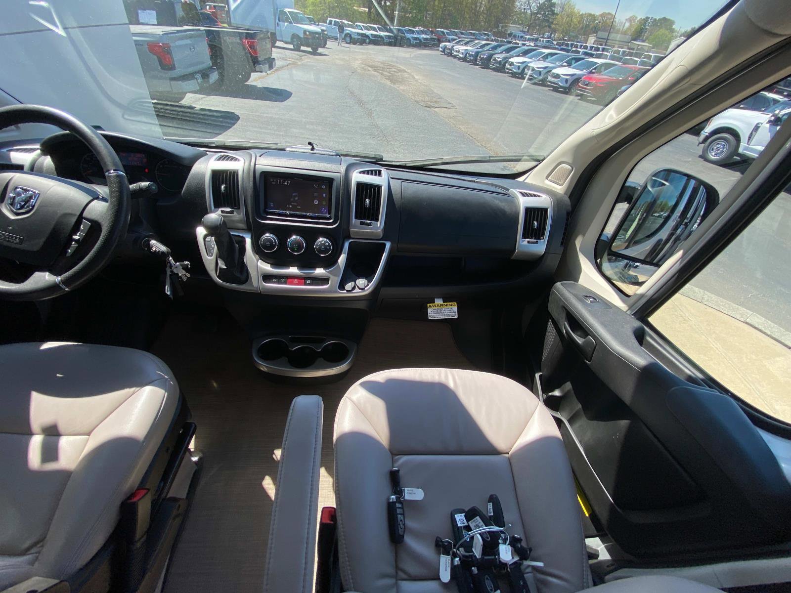 Used 2019 RAM ProMaster 3500 w/ Premium Appearance Group image 18