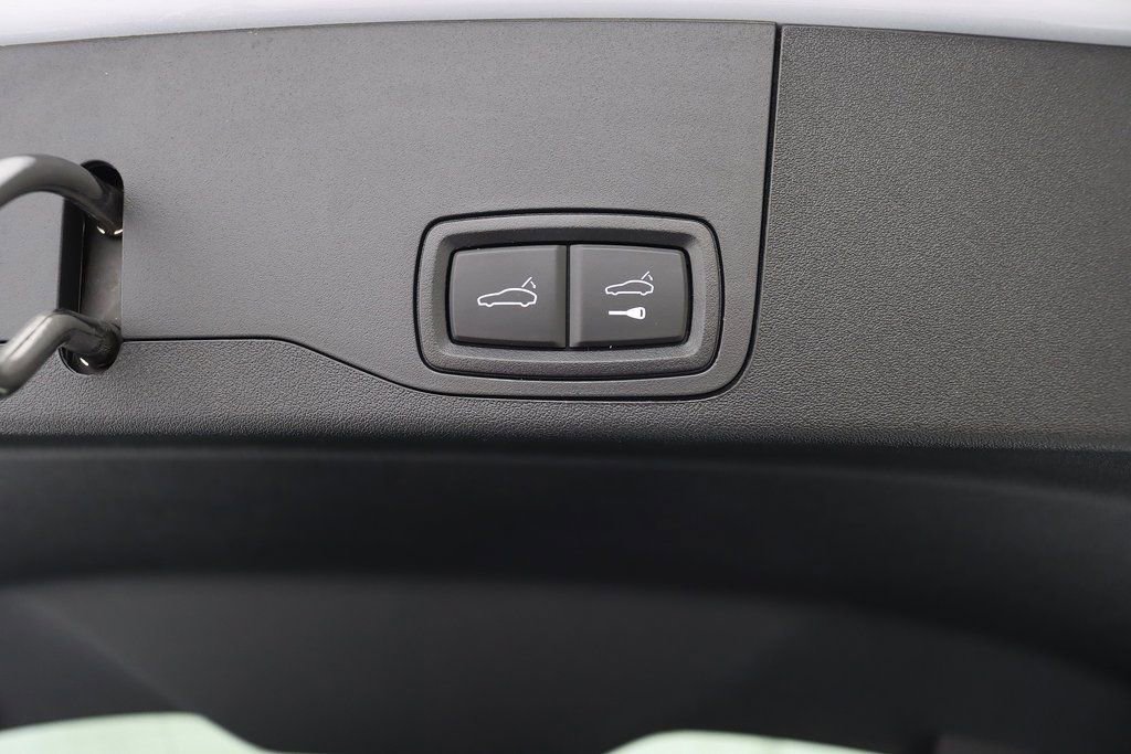 Used 2024 Porsche Taycan GTS AWD/4WD image 42