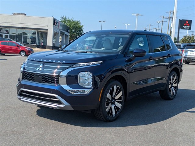 New 2025 Mitsubishi Outlander SE image 7