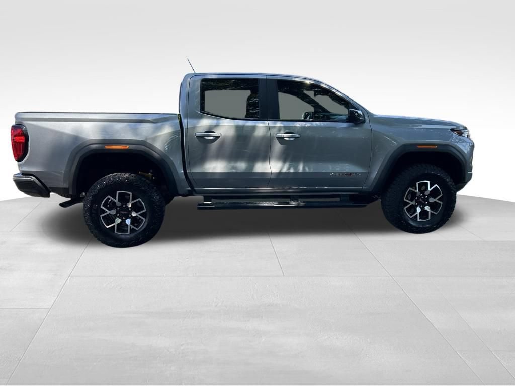 Used 2025 GMC Canyon AT4 w/ AT4X Package AWD/4WD image 7