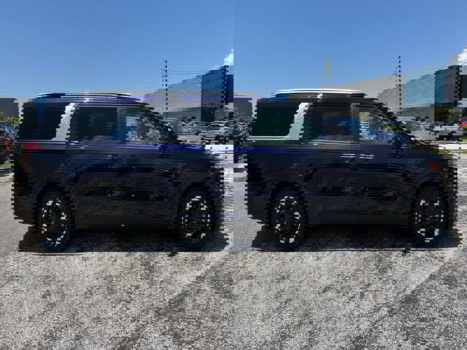 New 2026 Kia Carnival EX image 2