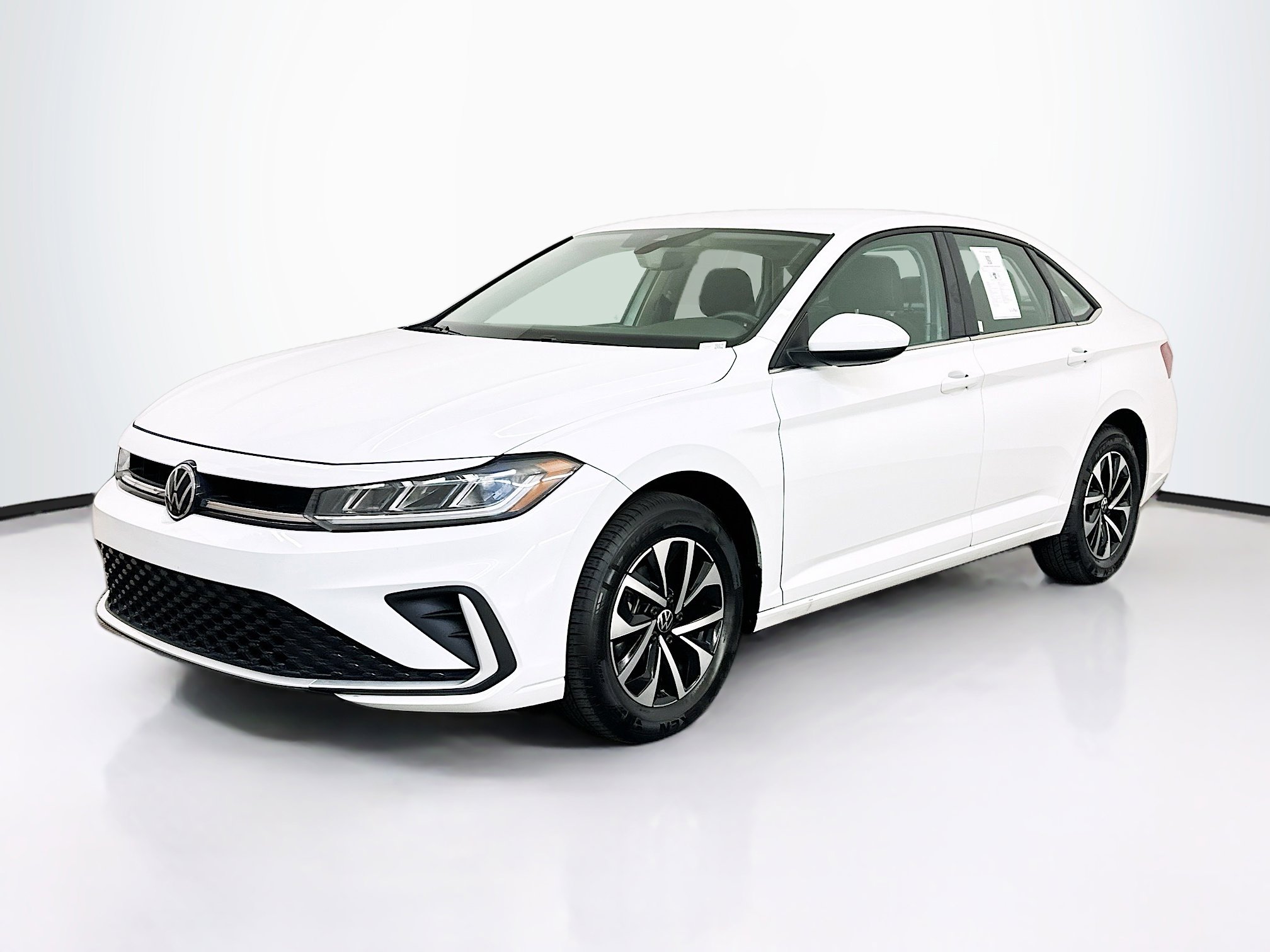 Used 2025 Volkswagen Jetta S FWD image 3