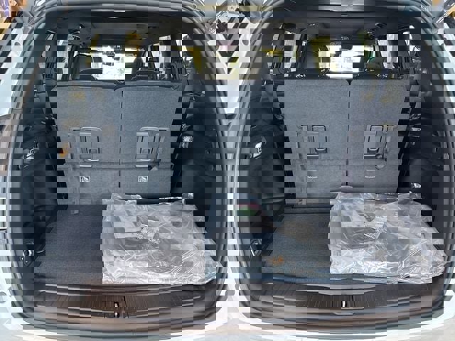 New 2025 Jeep Grand Cherokee L Limited w/ Luxury Tech Group II image 5