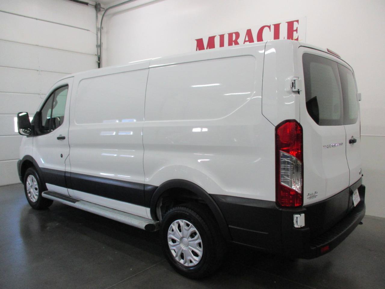 Used 2024 Ford Transit 250 Low Roof w/ Exterior Upgrade Package image 4