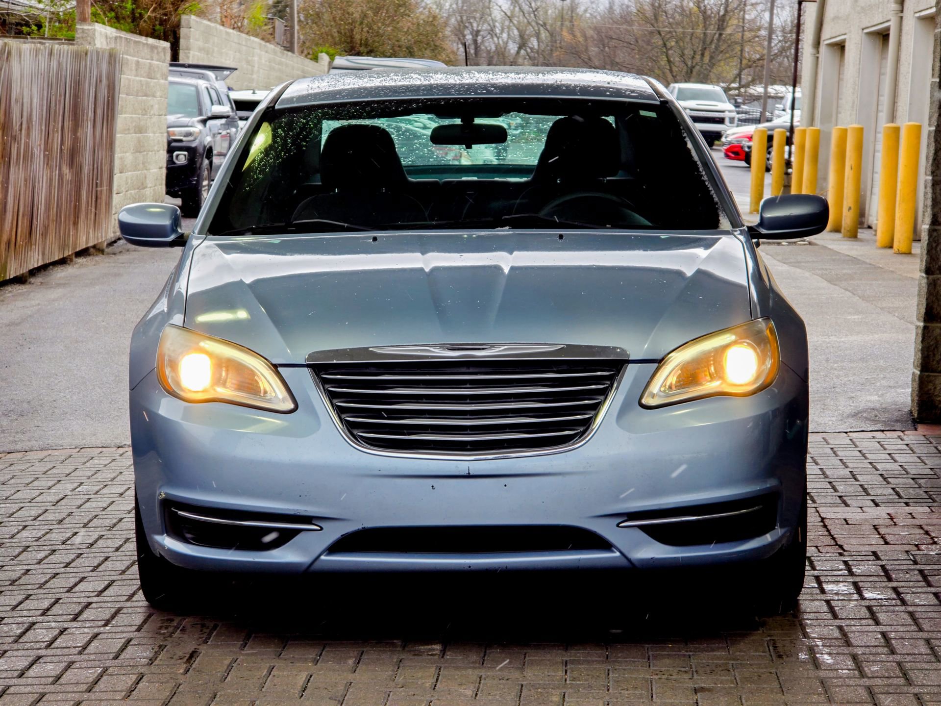 Used 2013 Chrysler 200 Touring image 3