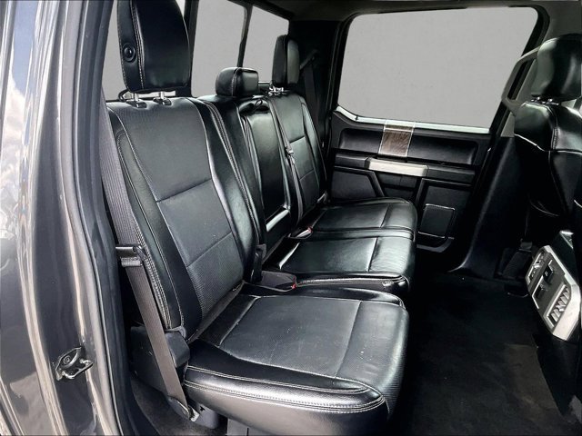 Used 2017 Ford F250 Lariat w/ Lariat Ultimate Package AWD/4WD image 29