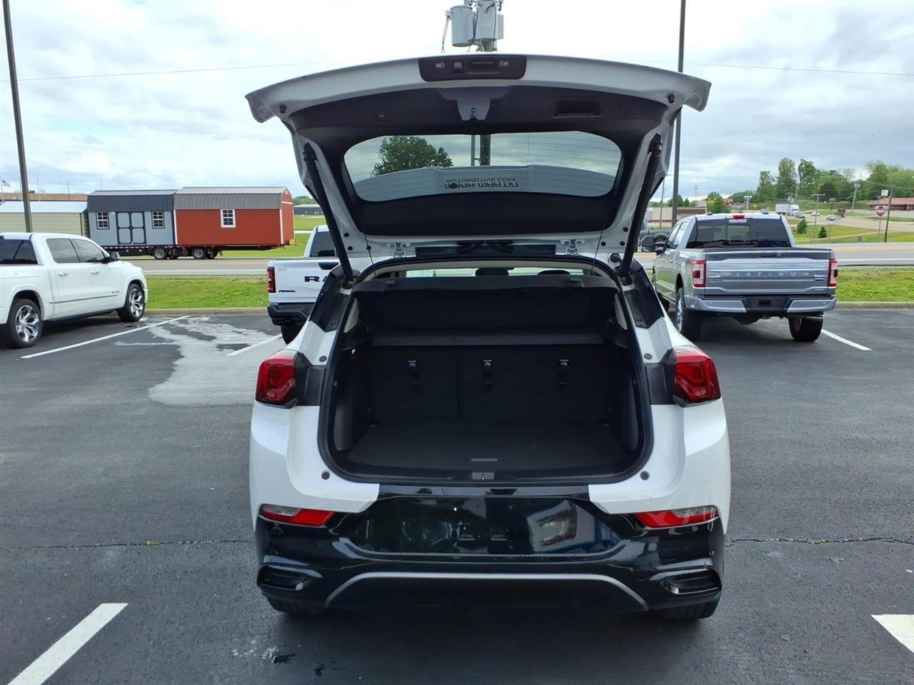 Used 2024 Buick Encore GX Sport Touring w/ Comfort Package FWD image 6