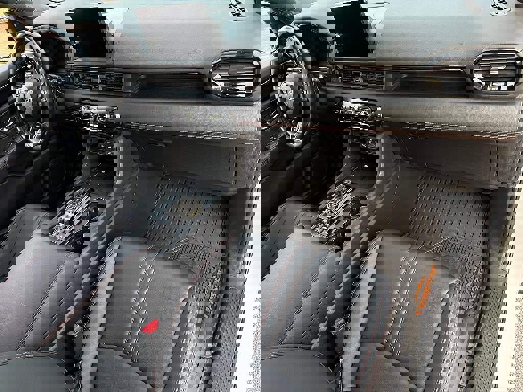 Used 2025 Honda Pilot TrailSport image 20