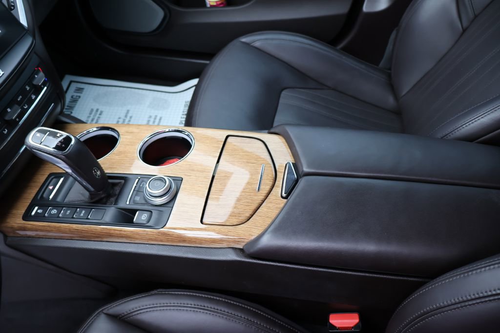 Used 2019 Maserati Ghibli GranLusso RWD image 38