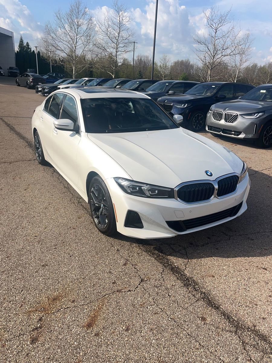 Used 2025 BMW 330i xDrive Sedan image 1