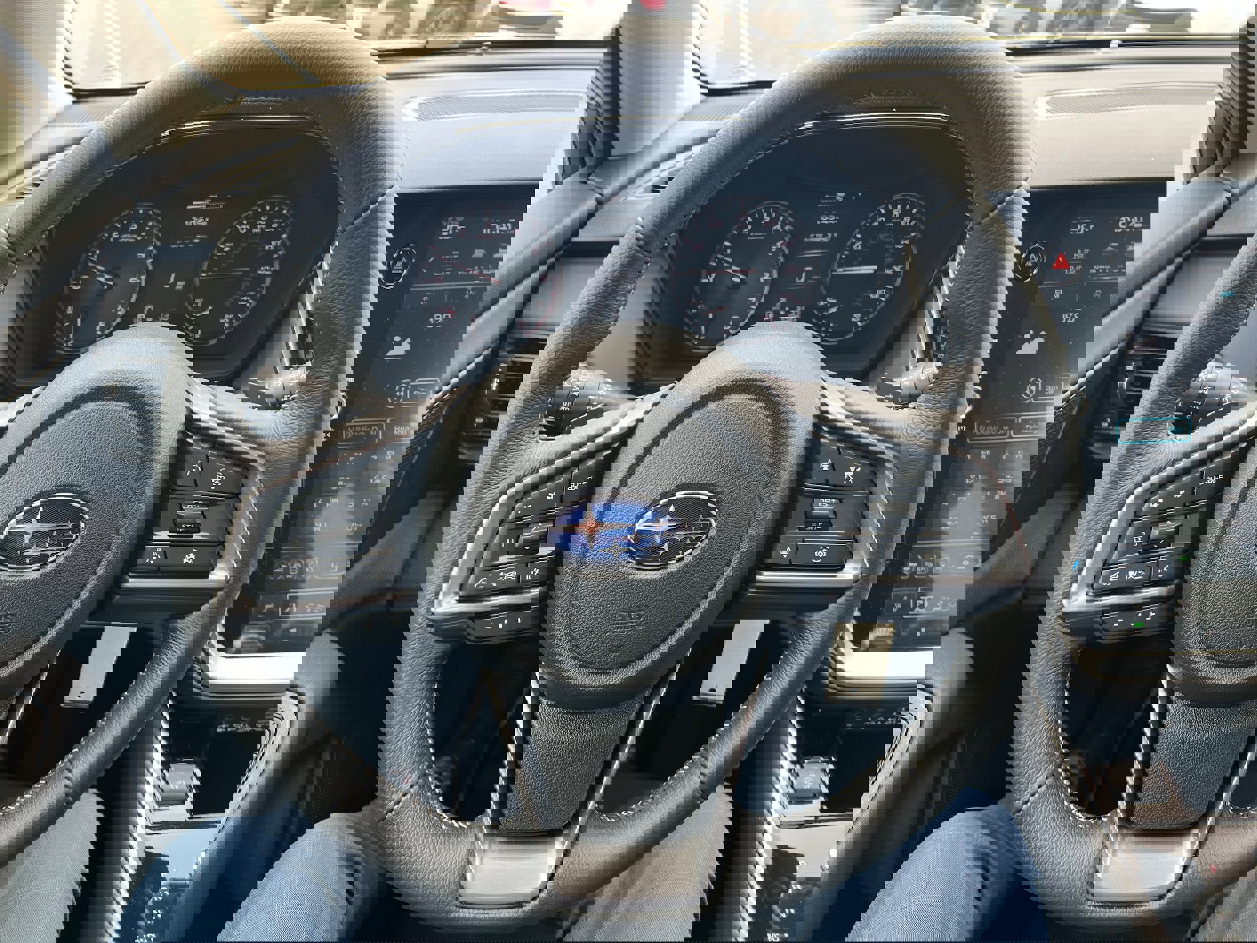 Certified 2025 Subaru Outback Premium w/ Popular Package #1A image 23