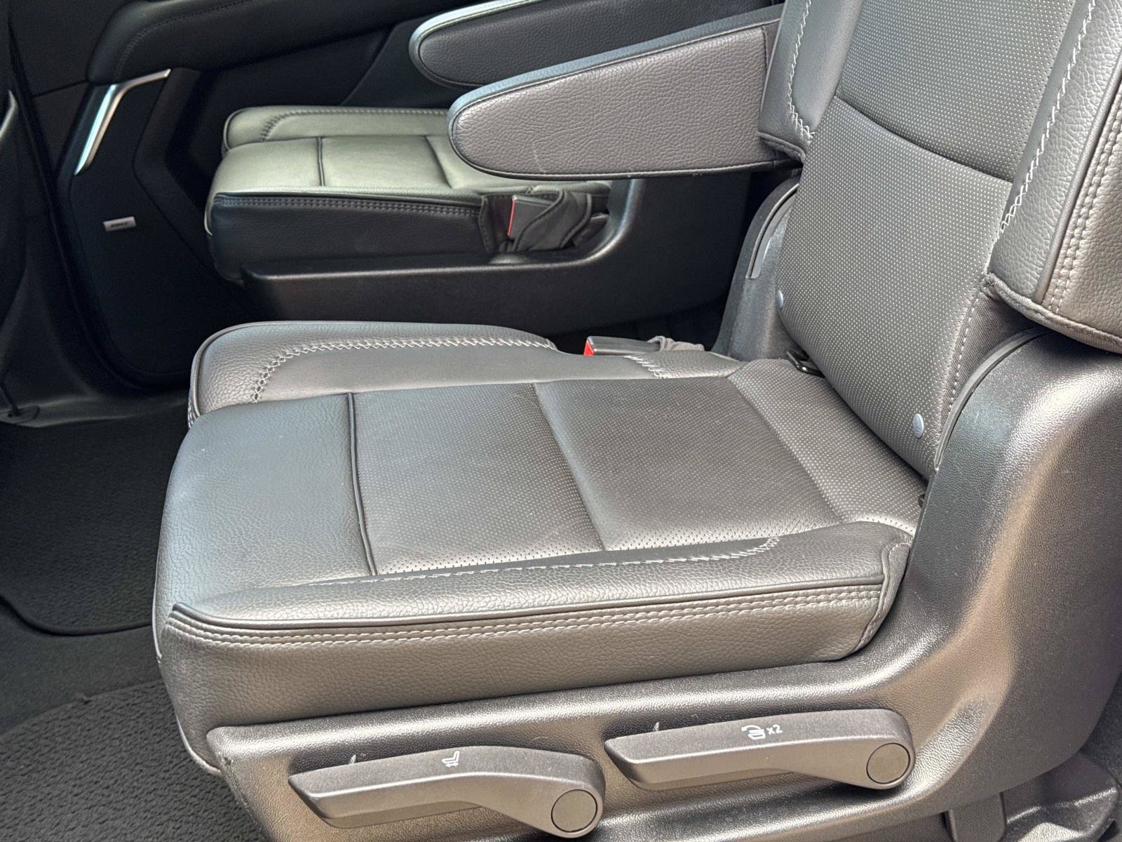 Used 2023 GMC Yukon XL Denali w/ Max Trailering Package AWD/4WD image 18