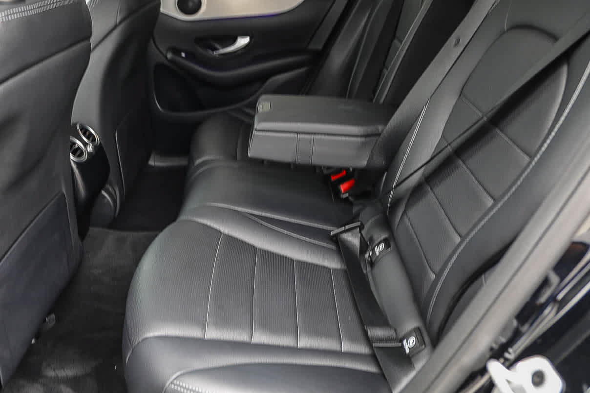 Used 2022 Mercedes-Benz GLC 300 4MATIC Coupe image 18