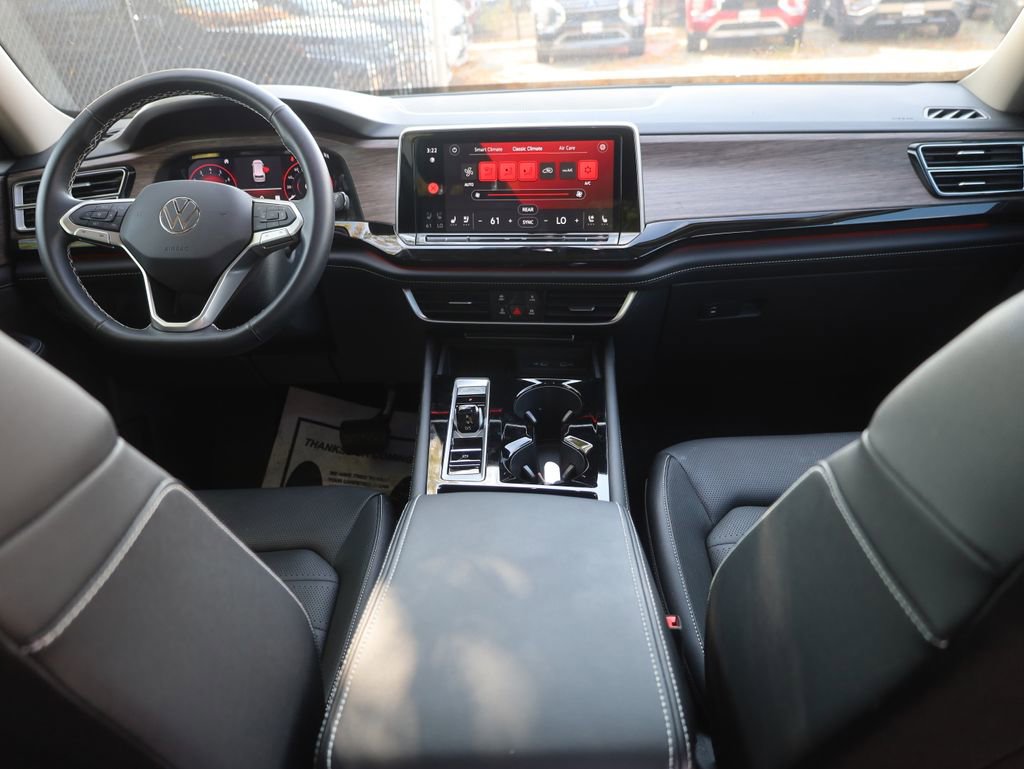 Used 2025 Volkswagen Atlas SEL image 25