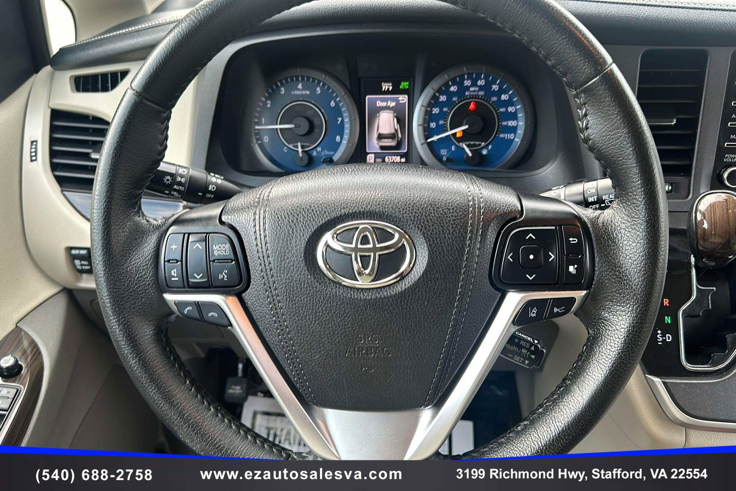 Used 2020 Toyota Sienna XLE image 34