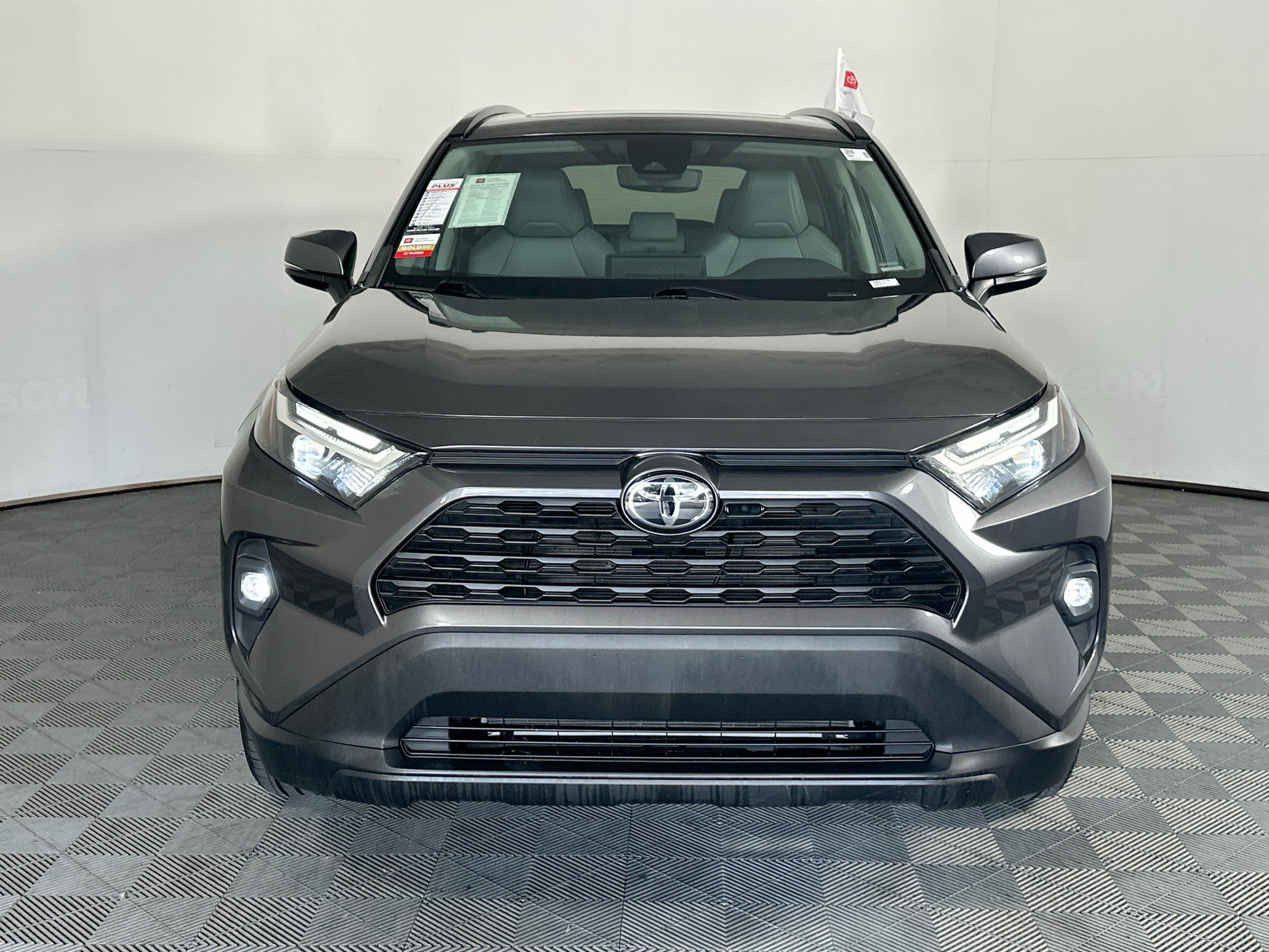 Used 2024 Toyota RAV4 XLE Premium FWD image 8