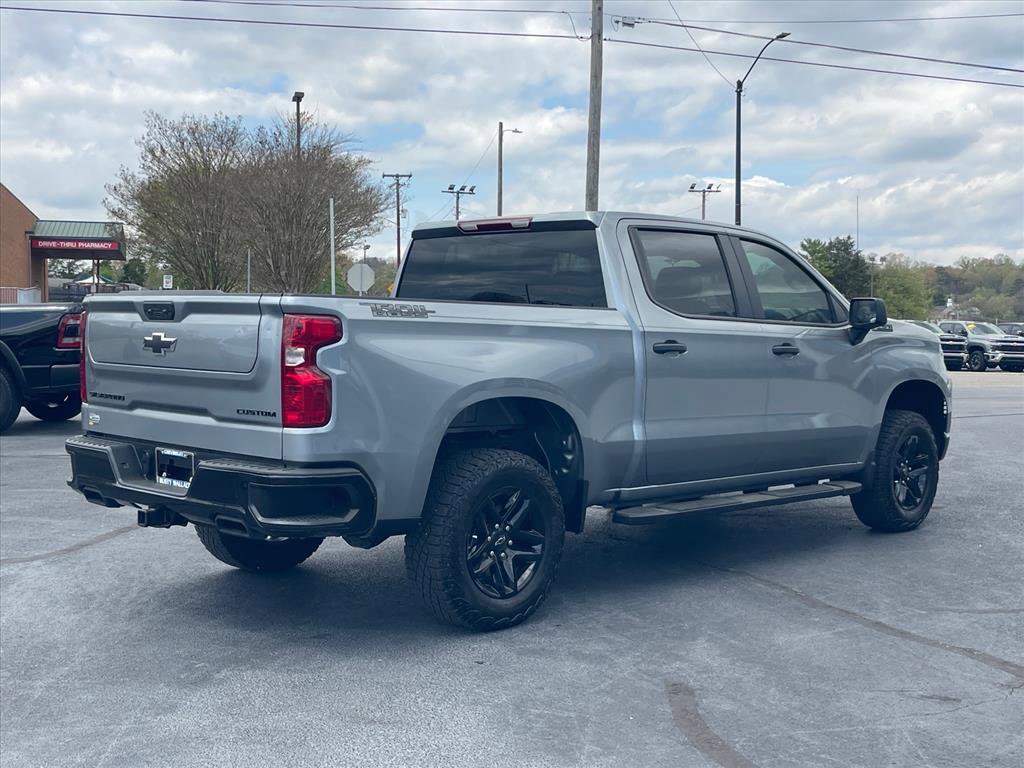 Used 2025 Chevrolet Silverado 1500 Custom Trail Boss w/ Dark Appearance Package image 7