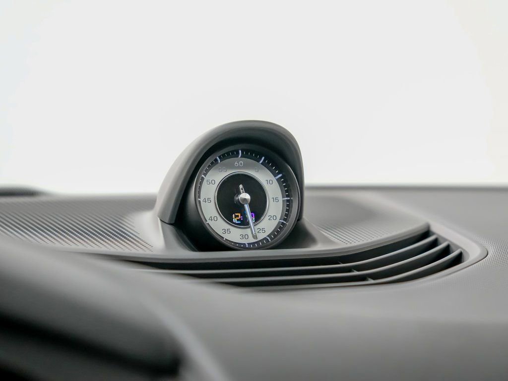 Certified 2022 Porsche Taycan 4S image 30