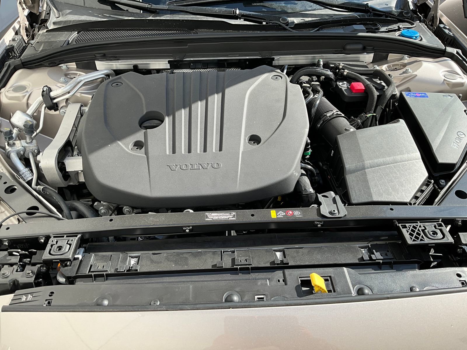 New 2026 Volvo V60 B5 Cross Country Plus w/ Climate Package image 24