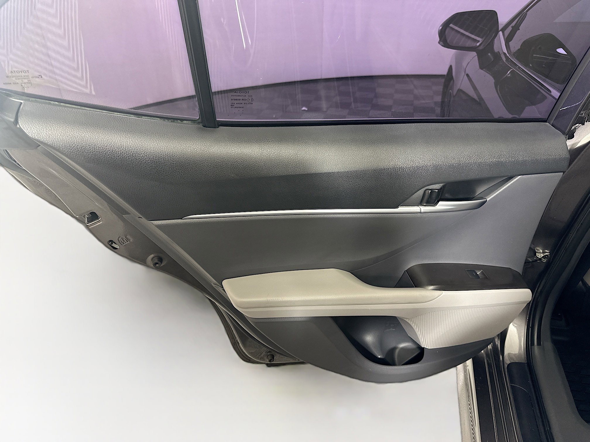 Used 2023 Toyota Camry SE image 25