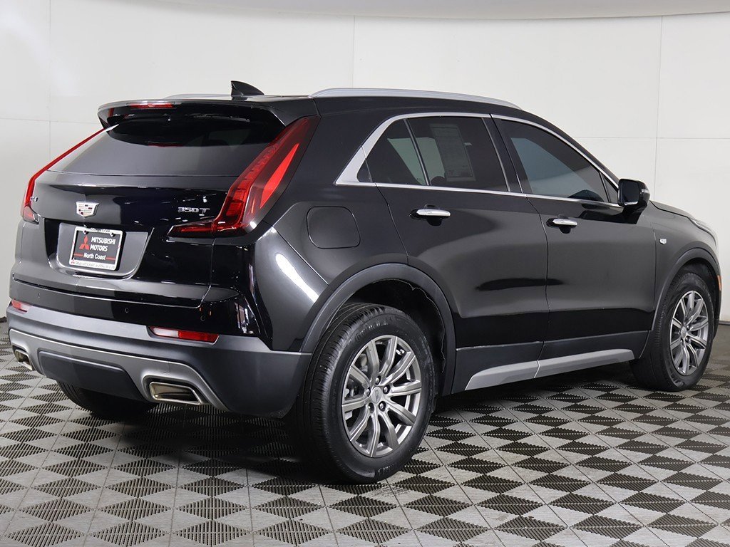 Used 2022 Cadillac XT4 Premium Luxury w/ Safety Alert Package image 8
