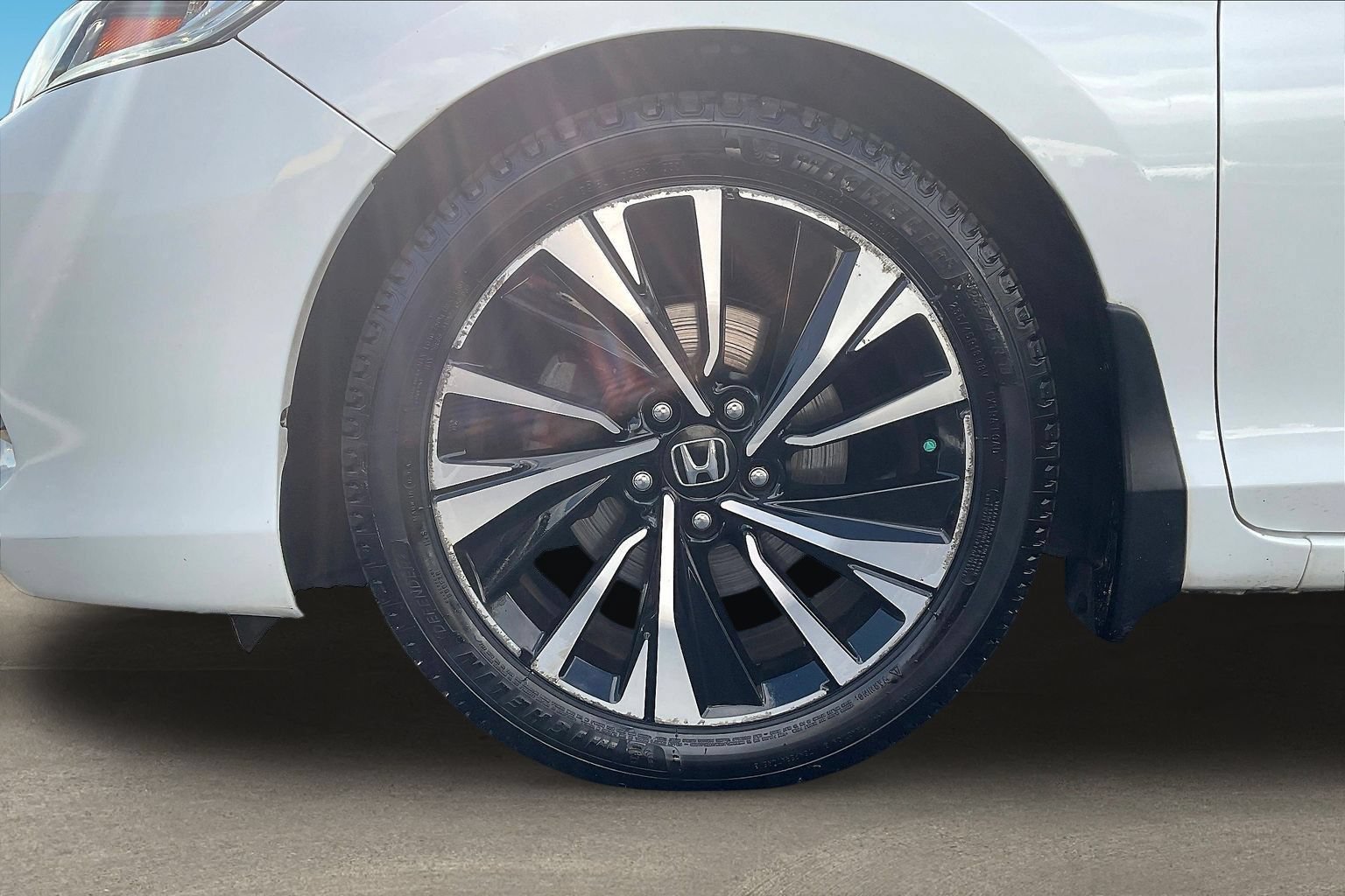 Used 2017 Honda Accord EX-L image 33