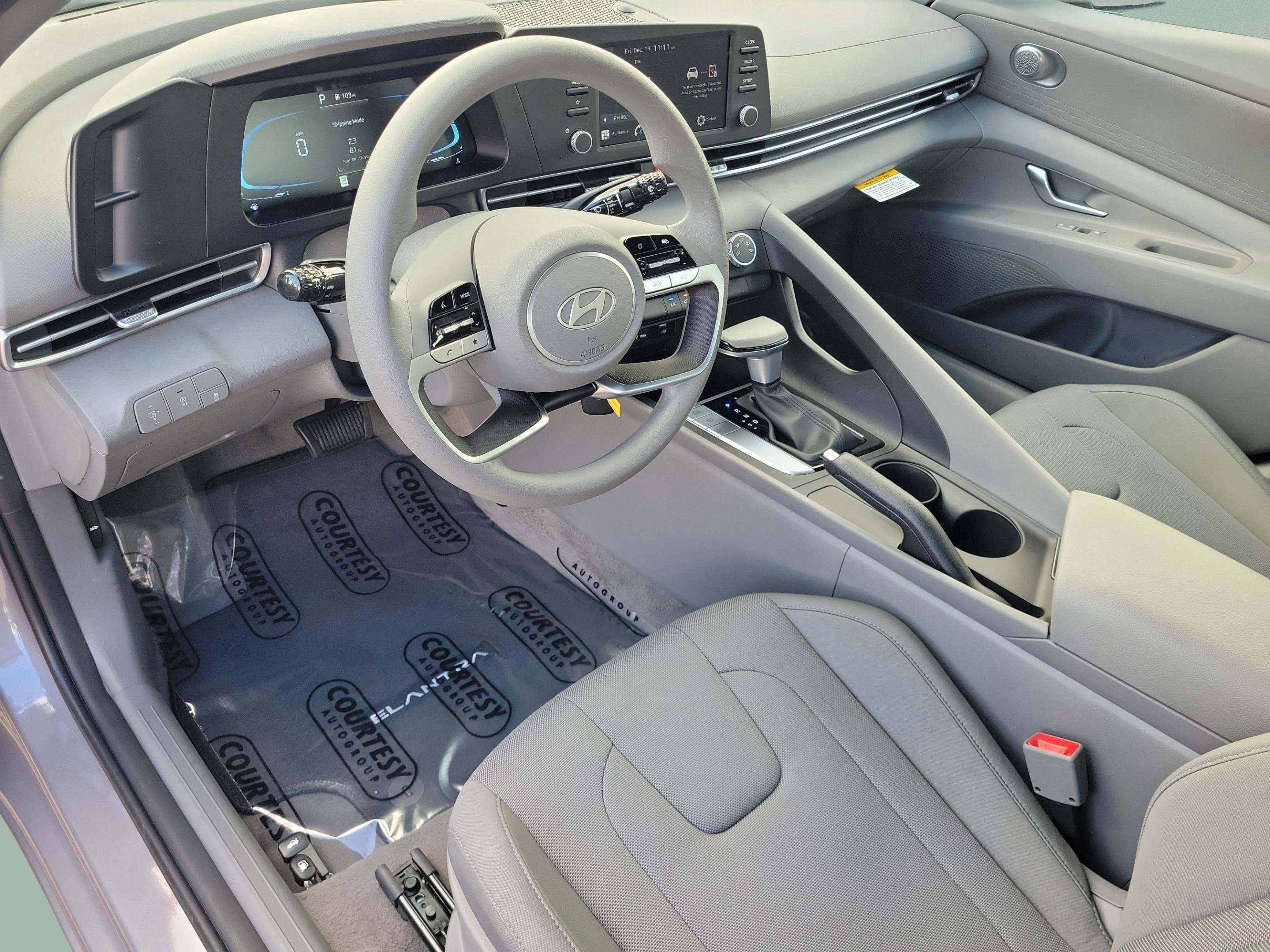 New 2026 Hyundai Elantra SE image 16