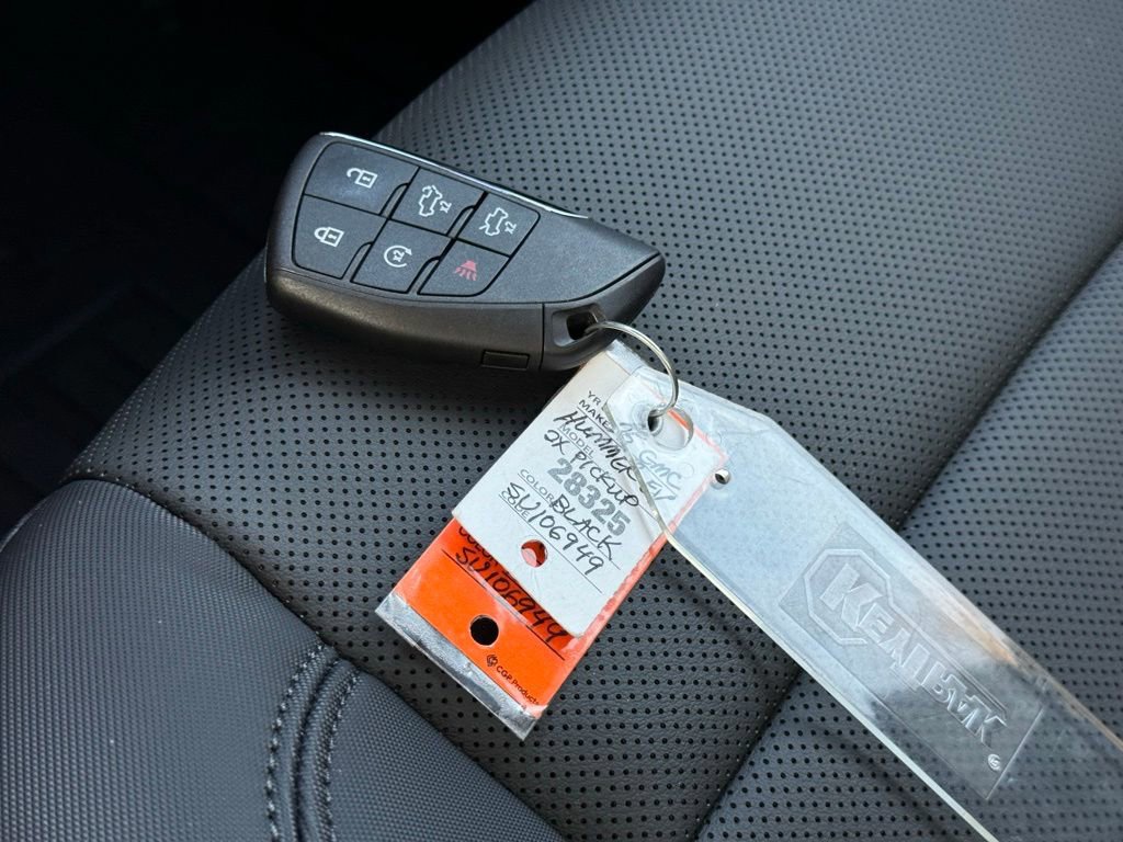 New 2025 GMC Hummer EV 2X image 38