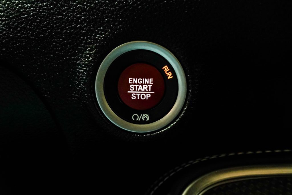 Used 2019 Dodge Challenger SRT Hellcat image 26