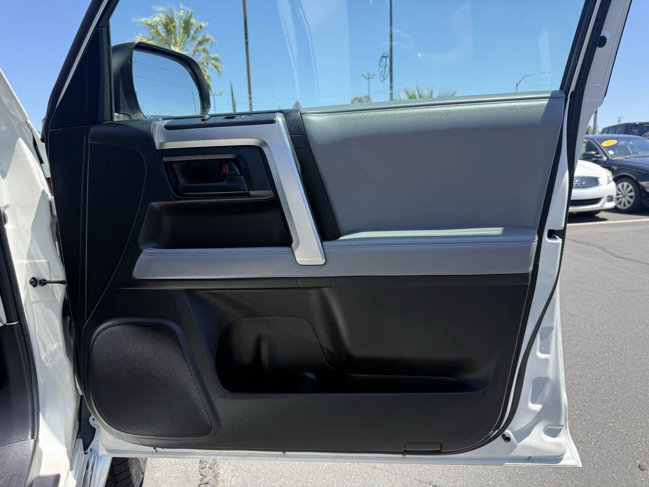 Used 2011 Toyota 4Runner SR5 w/ Convenience Pkg RWD image 13