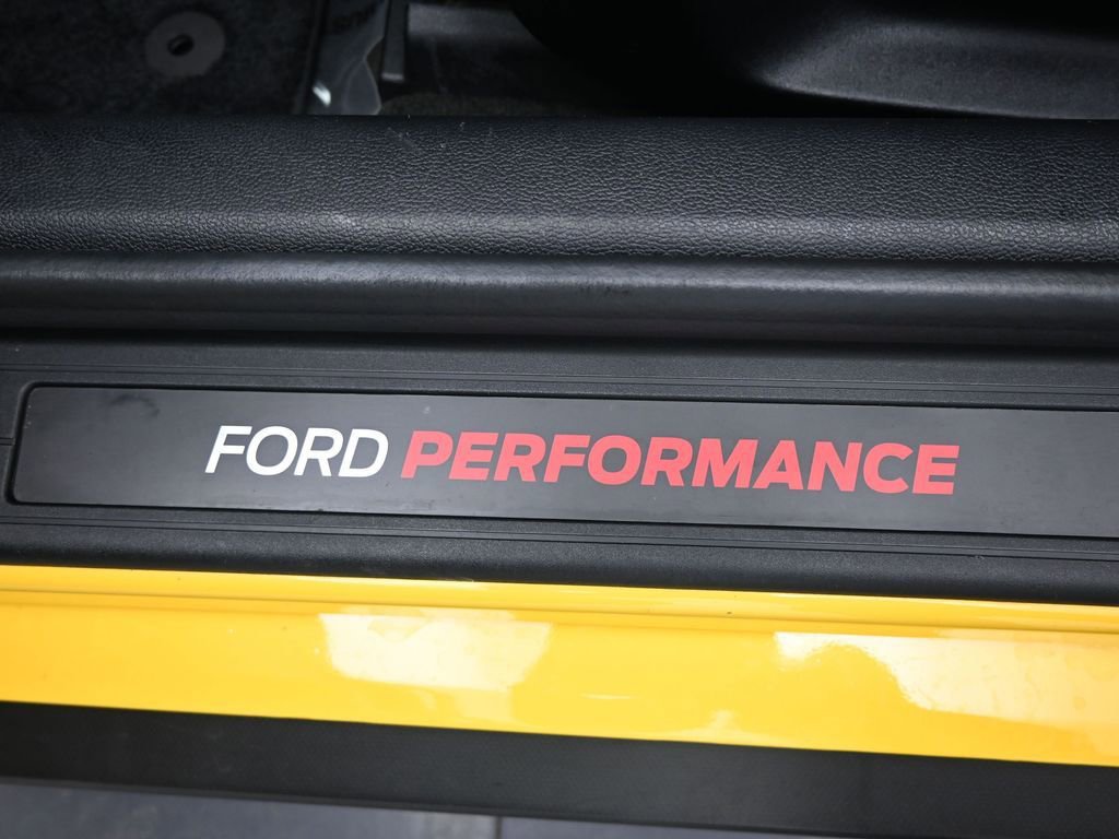 Used 2017 Ford Mustang Shelby GT350R w/ GT350R Equipment Group 920A image 21