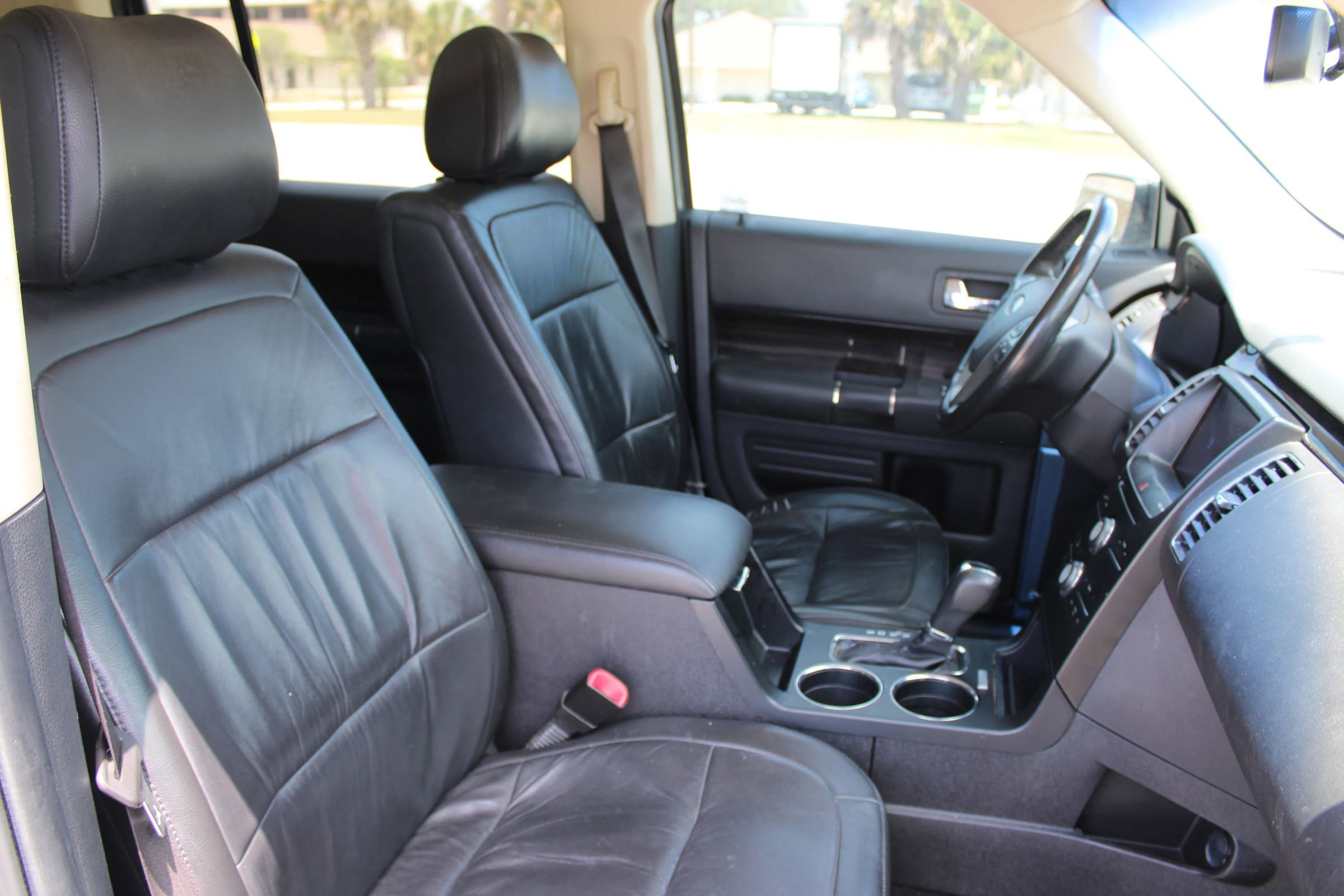Used 2013 Ford Flex SEL FWD image 19