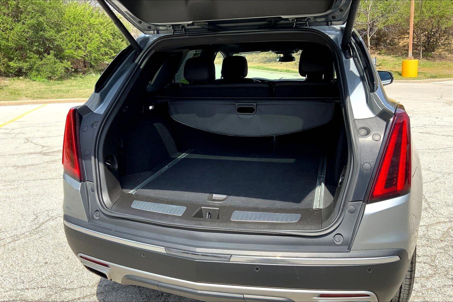 Used 2024 Cadillac XT5 Premium Luxury AWD/4WD image 4