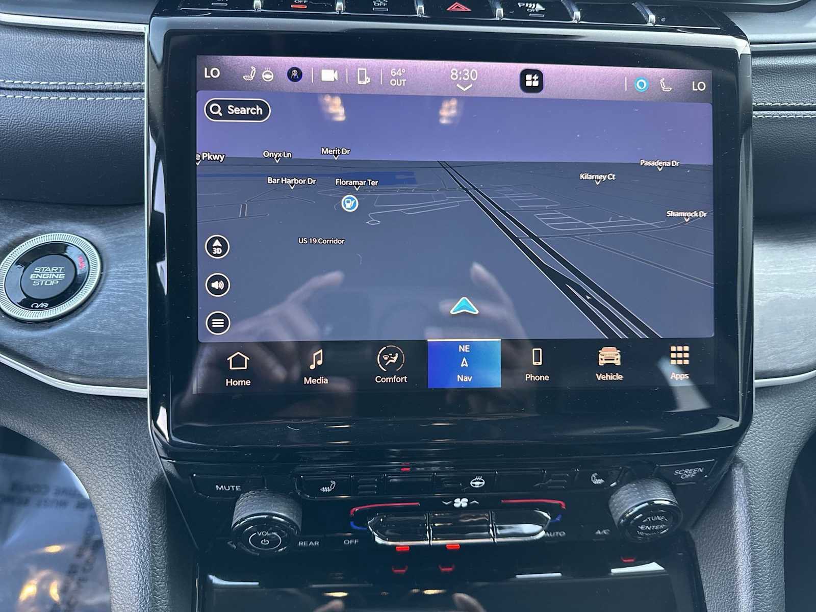 Used 2023 Jeep Grand Cherokee L Limited w/ Black Appearance Package image 28