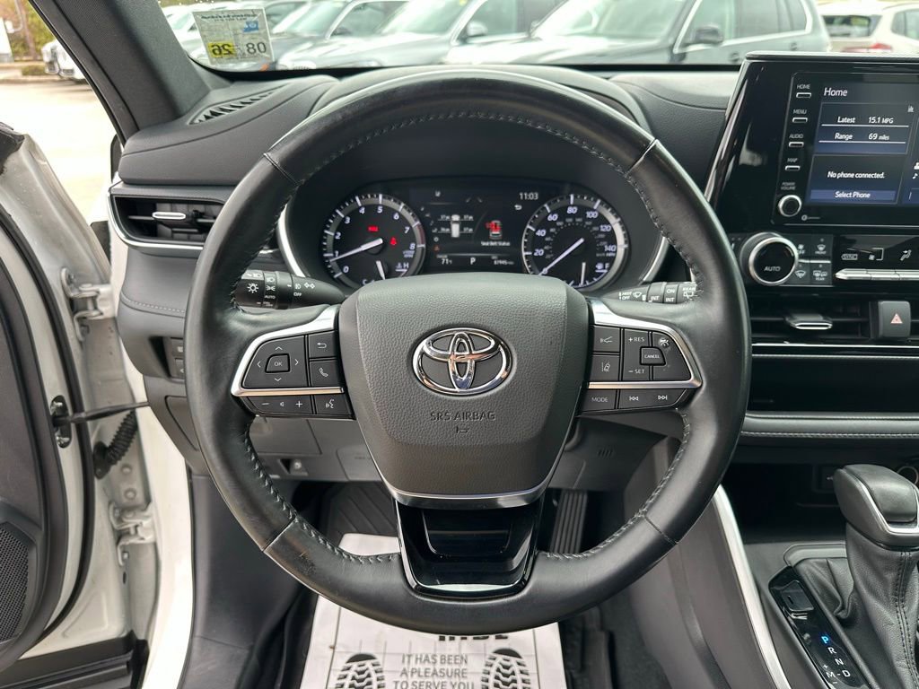 Used 2021 Toyota Highlander XSE image 13