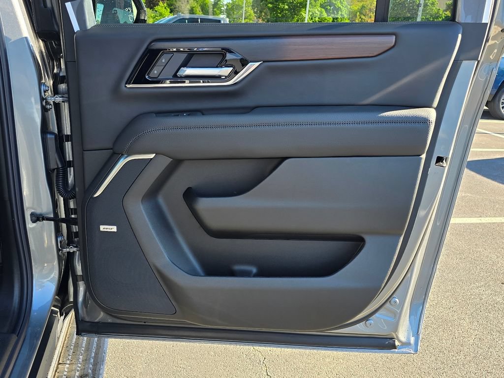 New 2026 GMC Yukon XL Denali w/ Sun & Power Step Package AWD/4WD image 33