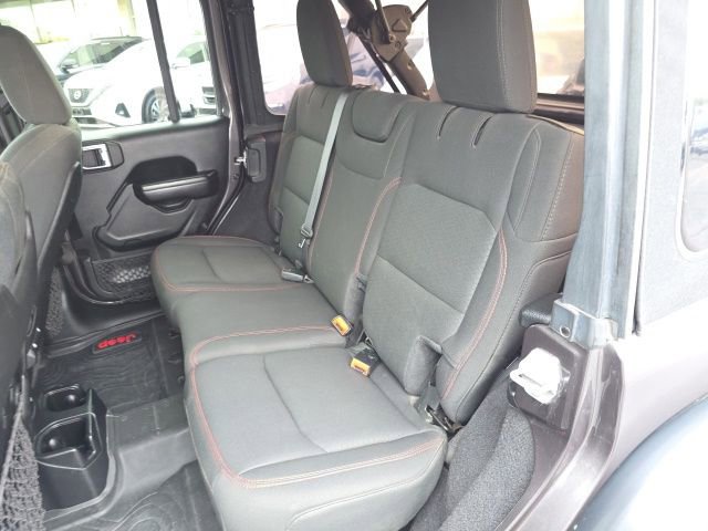 Used 2021 Jeep Wrangler Unlimited Rubicon w/ Cold Weather Group image 34