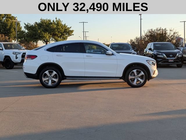 Used 2023 Mercedes-Benz GLC 300 4MATIC Coupe image 4