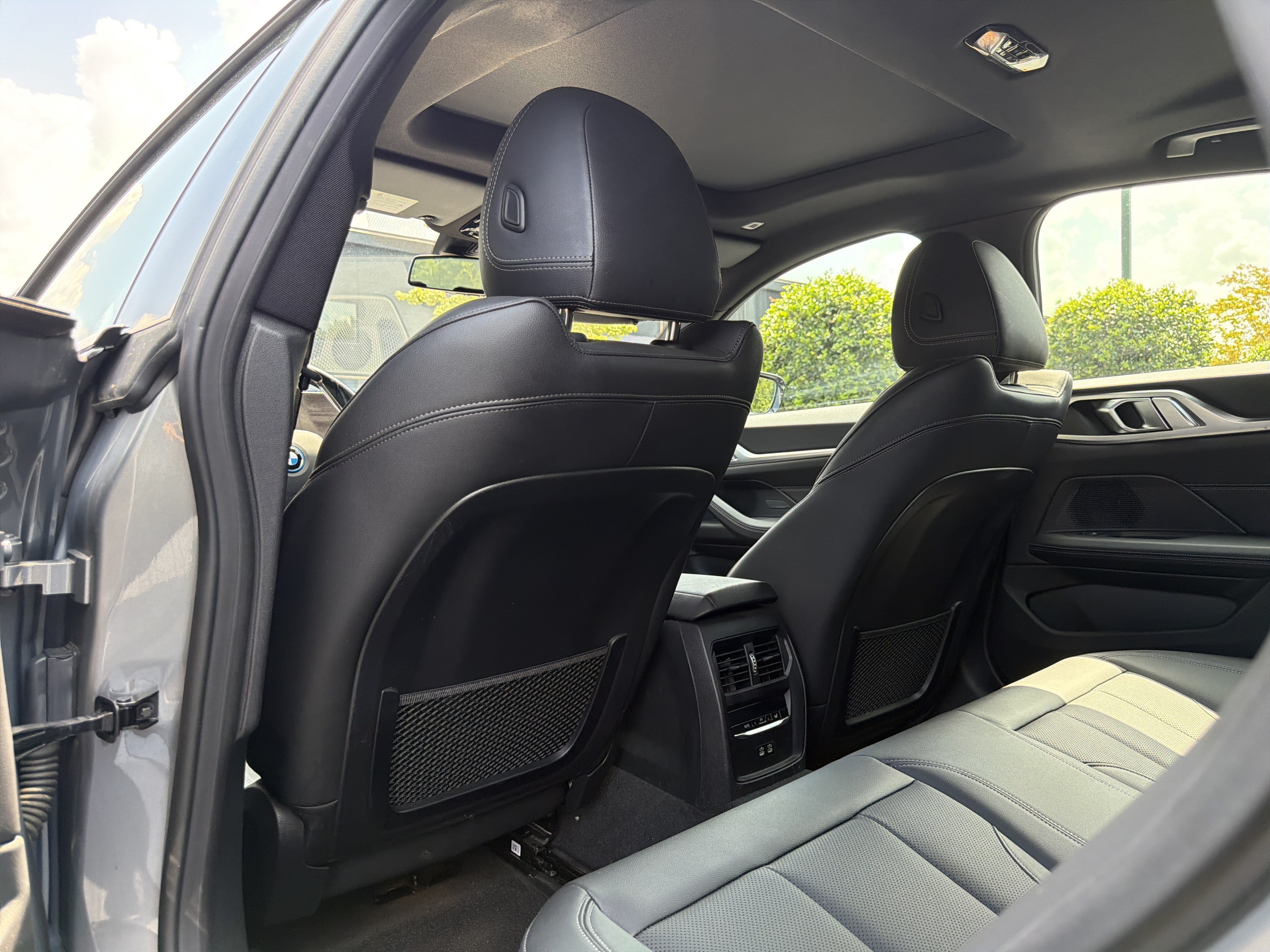 Used 2023 BMW i4 eDrive35 RWD image 39