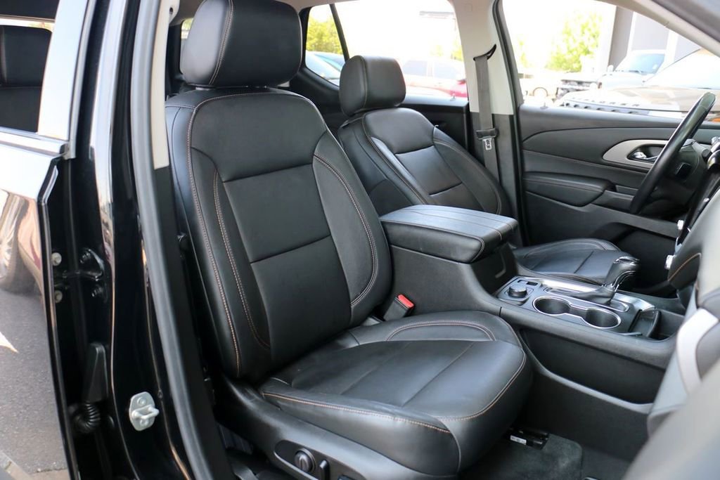 Used 2019 Chevrolet Traverse RS FWD image 28