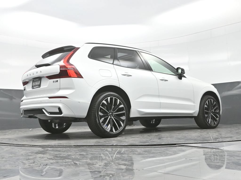 New 2026 Volvo XC60 B5 Ultra w/ Climate Package AWD/4WD image 29