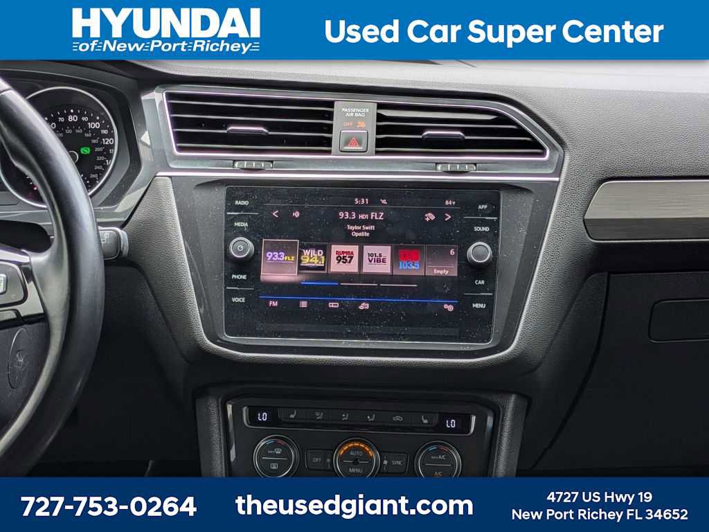 Used 2018 Volkswagen Tiguan SE FWD image 23