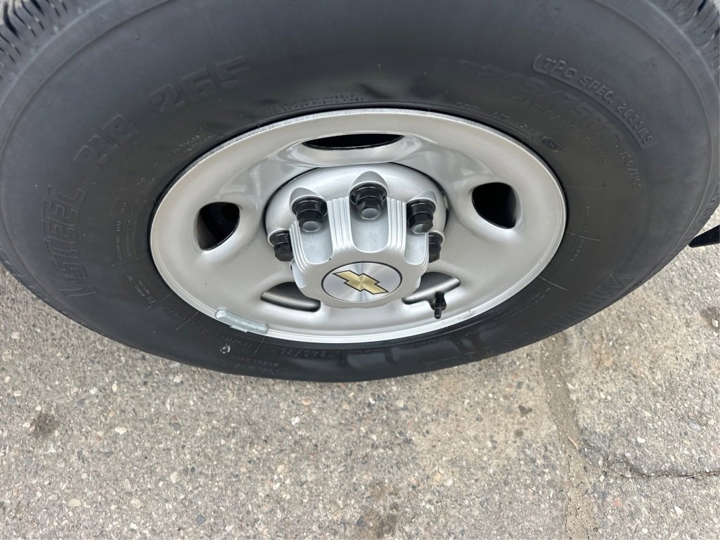 Used 2023 Chevrolet Express 3500 LS image 17