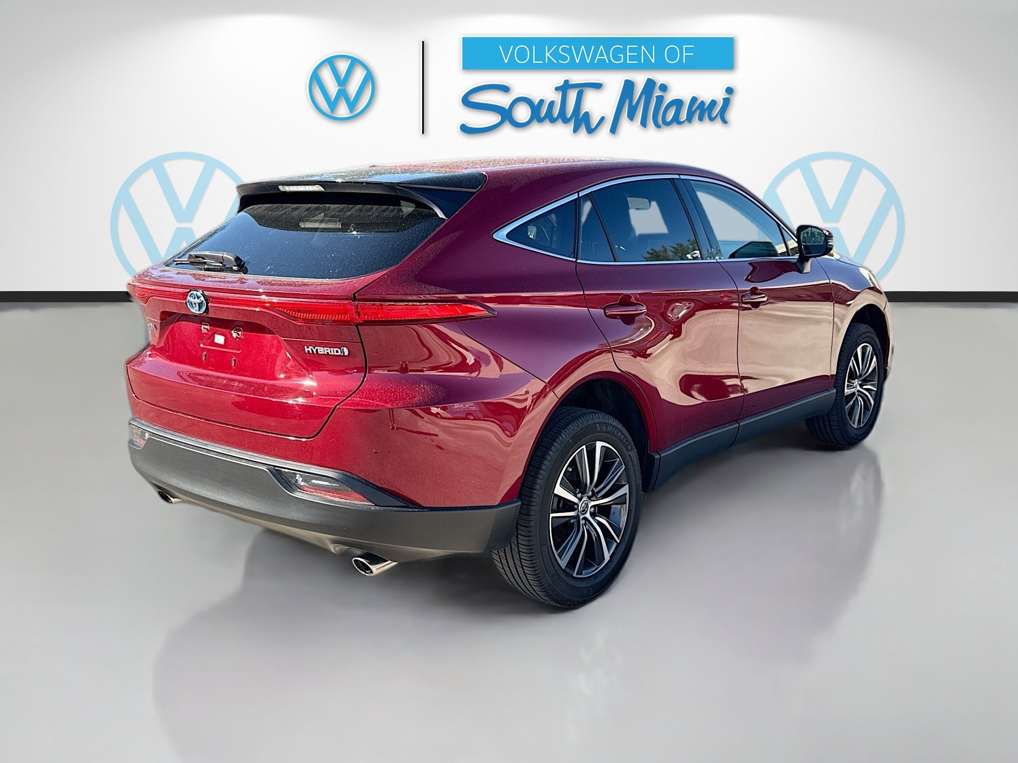 Used 2022 Toyota Venza LE AWD/4WD image 7