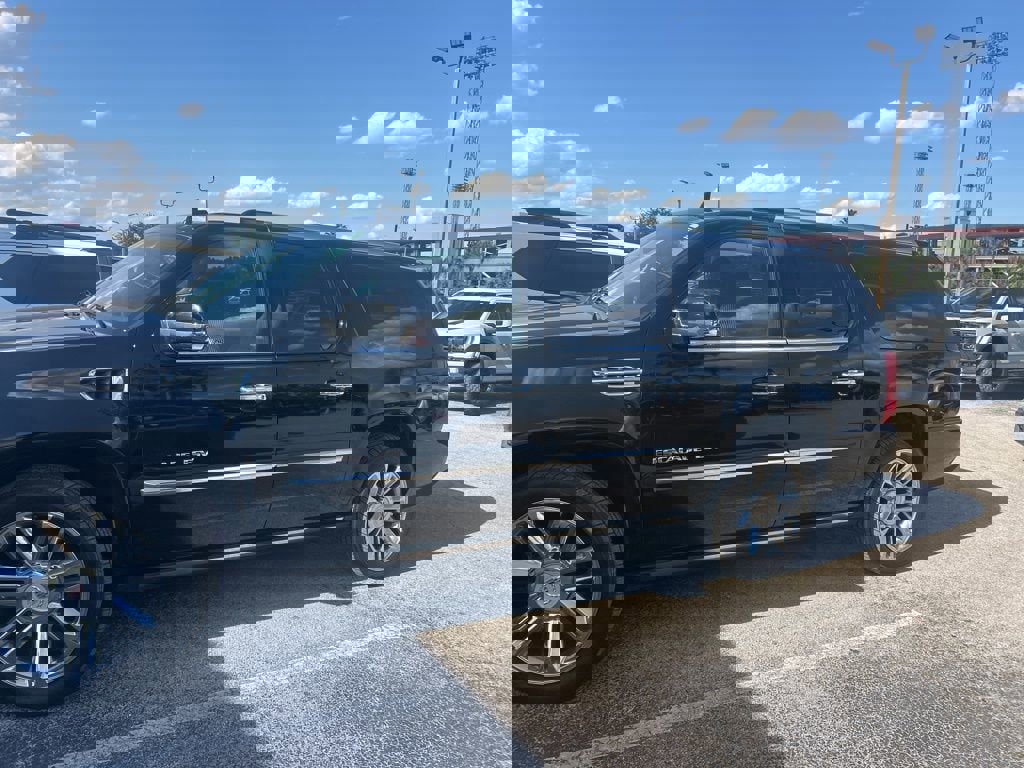 Used 2013 Cadillac Escalade ESV Platinum AWD/4WD image 1