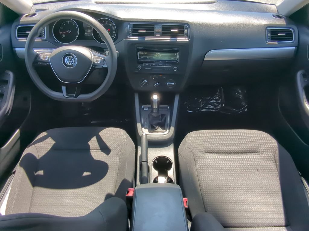 Used 2015 Volkswagen Jetta SE FWD image 12