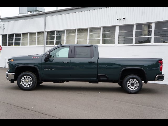 New 2026 Chevrolet Silverado 2500 LT w/ Z71 Off-Road Package AWD/4WD image 2